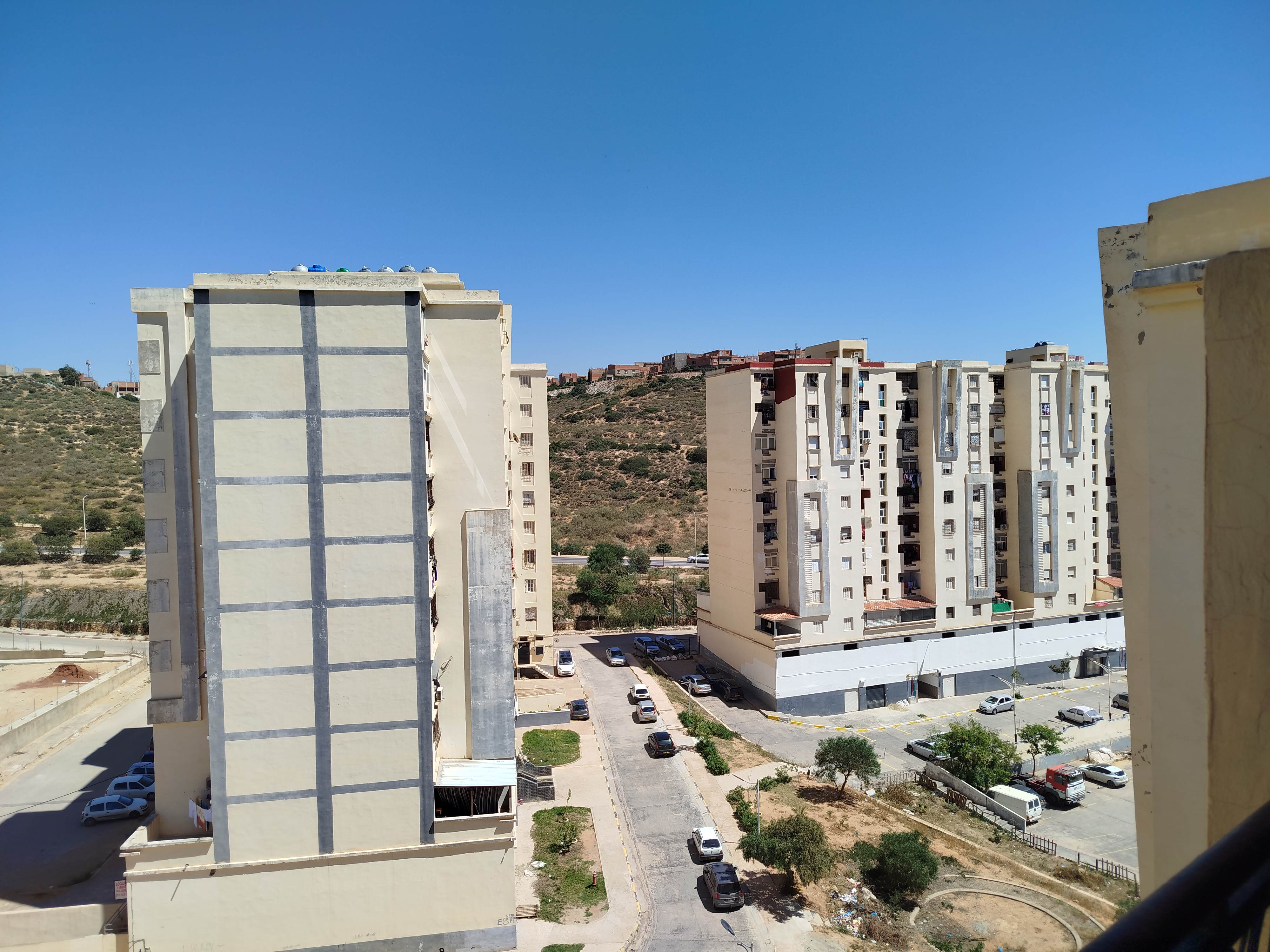 F3 Mostaland à quelque pas